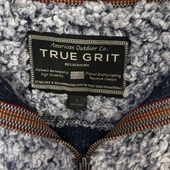 True Grit Juniors Sherpa Pullover. Youth frosty tip. Retails for $125. - Picture 2 of 4